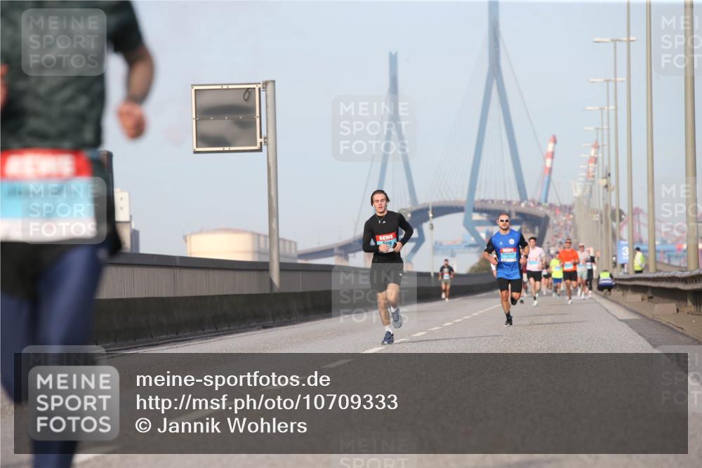03.10.2026 - Köhlbrandbrückenlauf Jannik Wohlers http://msf.ph/oto/10709333 03.10.2026 09:40:34 Position 3  meine-sportfotos.de