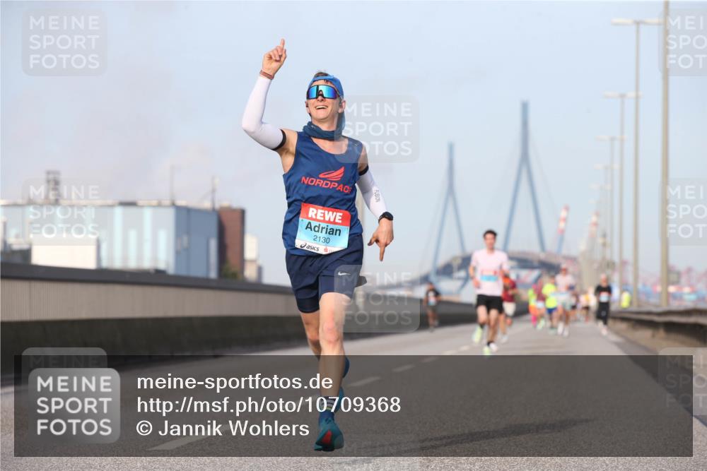03.10.2026 - Köhlbrandbrückenlauf Jannik Wohlers http://msf.ph/oto/10709368 03.10.2026 09:40:47 Position 3 2130 meine-sportfotos.de