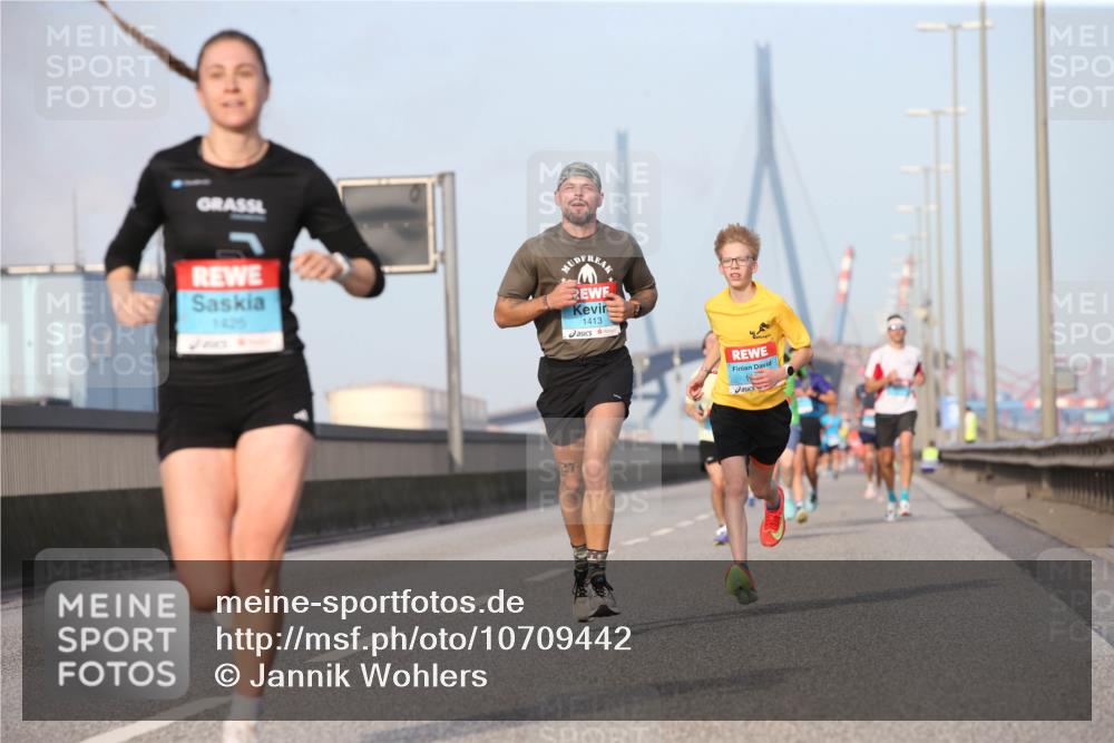 03.10.2026 - Köhlbrandbrückenlauf Jannik Wohlers http://msf.ph/oto/10709442 03.10.2026 09:41:17 Position 3 1413, 27 meine-sportfotos.de