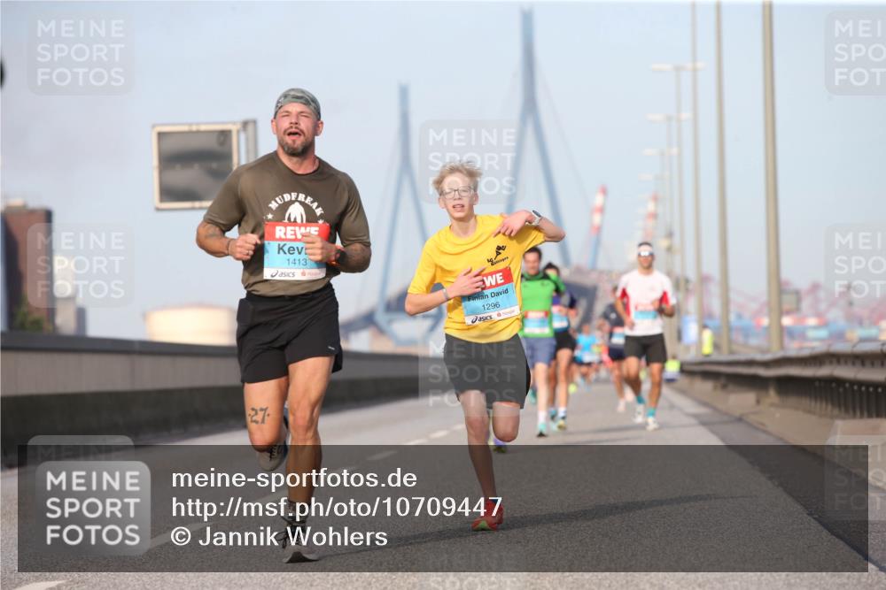 03.10.2026 - Köhlbrandbrückenlauf Jannik Wohlers http://msf.ph/oto/10709447 03.10.2026 09:41:18 Position 3 27, 1413, 1296 meine-sportfotos.de