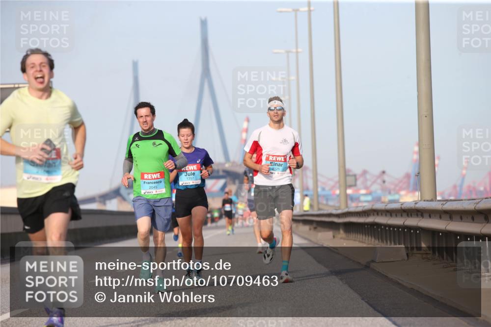 03.10.2026 - Köhlbrandbrückenlauf Jannik Wohlers http://msf.ph/oto/10709463 03.10.2026 09:41:23 Position 3 1357, 2045, 2125 meine-sportfotos.de