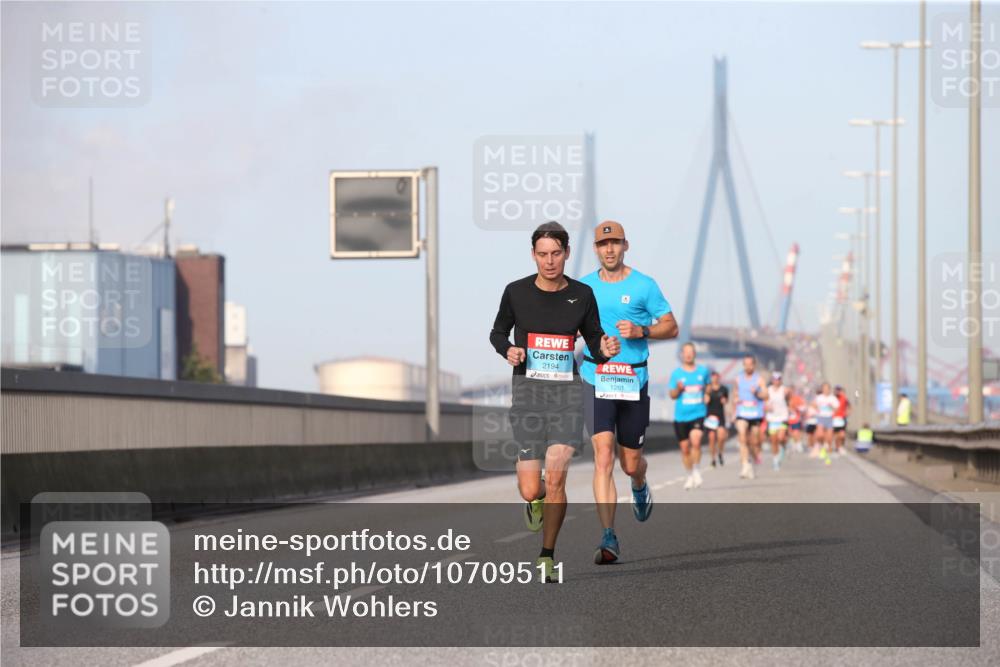 03.10.2026 - Köhlbrandbrückenlauf Jannik Wohlers http://msf.ph/oto/10709511 03.10.2026 09:41:44 Position 3 2194, 1261 meine-sportfotos.de