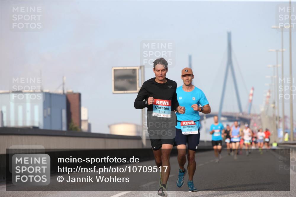 03.10.2026 - Köhlbrandbrückenlauf Jannik Wohlers http://msf.ph/oto/10709517 03.10.2026 09:41:45 Position 3 2194, 1261 meine-sportfotos.de