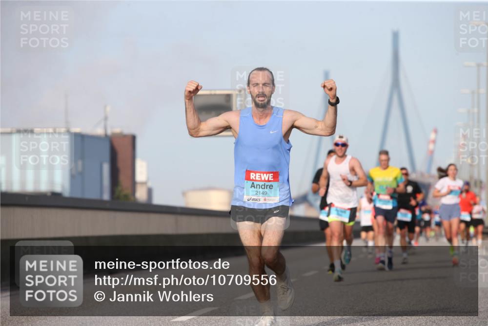 03.10.2026 - Köhlbrandbrückenlauf Jannik Wohlers http://msf.ph/oto/10709556 03.10.2026 09:41:58 Position 3 2149 meine-sportfotos.de