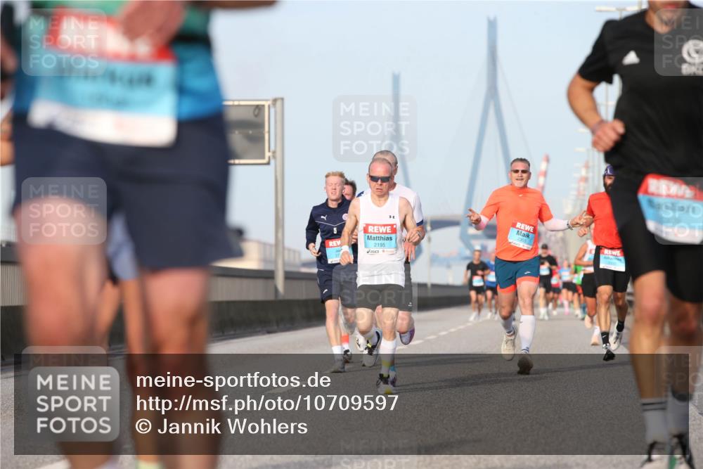03.10.2026 - Köhlbrandbrückenlauf Jannik Wohlers http://msf.ph/oto/10709597 03.10.2026 09:42:07 Position 3 2195 meine-sportfotos.de
