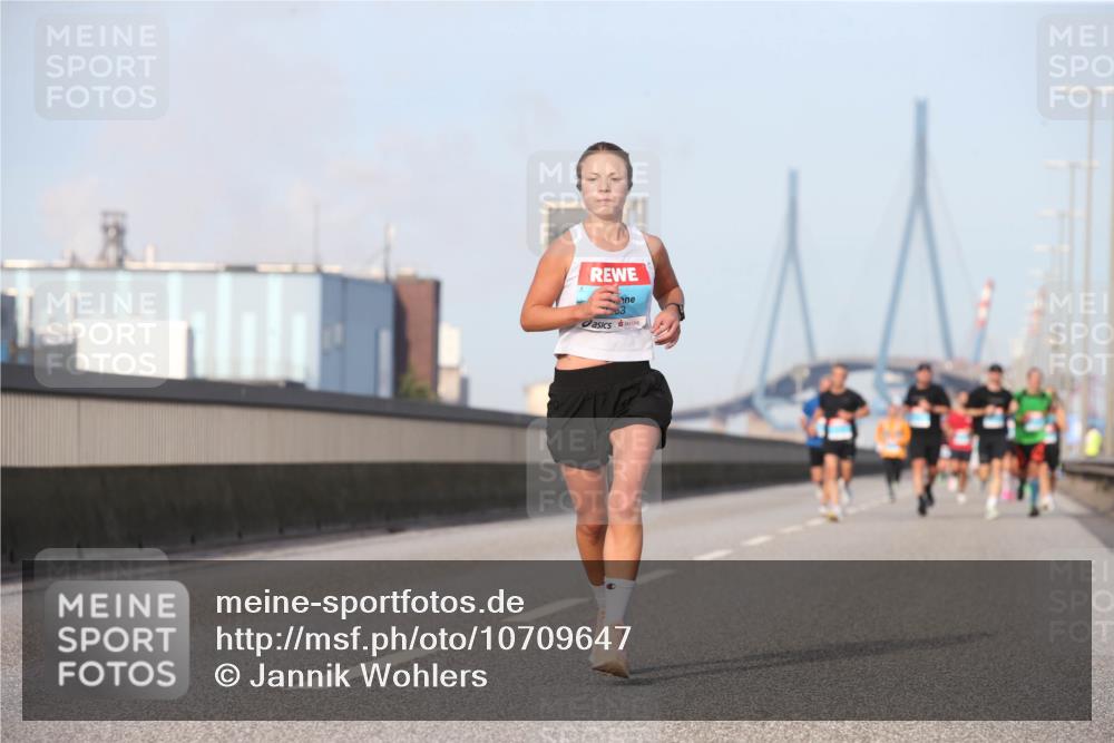03.10.2026 - Köhlbrandbrückenlauf Jannik Wohlers http://msf.ph/oto/10709647 03.10.2026 09:42:15 Position 3 3 meine-sportfotos.de