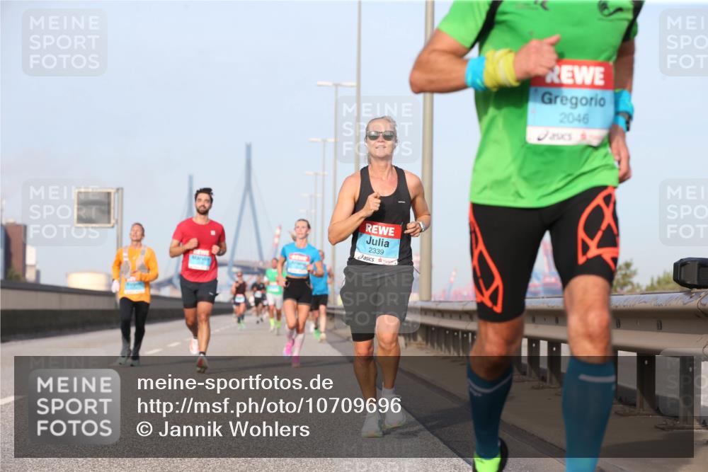 03.10.2026 - Köhlbrandbrückenlauf Jannik Wohlers http://msf.ph/oto/10709696 03.10.2026 09:42:29 Position 3 2339, 2046 meine-sportfotos.de
