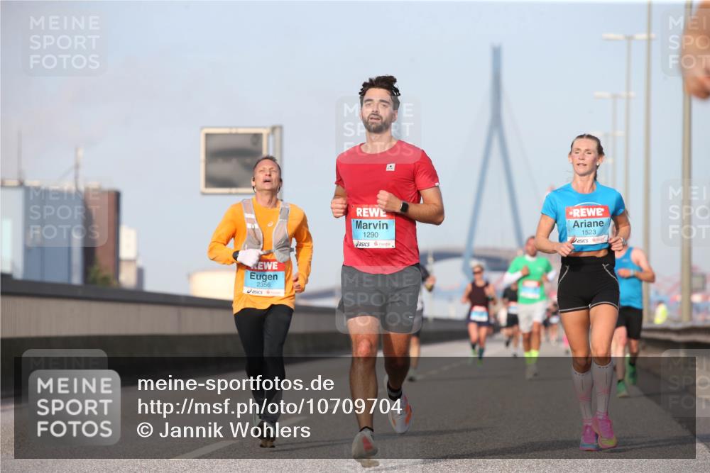 03.10.2026 - Köhlbrandbrückenlauf Jannik Wohlers http://msf.ph/oto/10709704 03.10.2026 09:42:30 Position 3 2356, 1290, 1523 meine-sportfotos.de