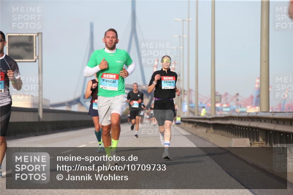 03.10.2026 - Köhlbrandbrückenlauf Jannik Wohlers http://msf.ph/oto/10709733 03.10.2026 09:42:38 Position 3 1760, 2148 meine-sportfotos.de