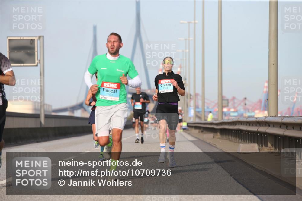 03.10.2026 - Köhlbrandbrückenlauf Jannik Wohlers http://msf.ph/oto/10709736 03.10.2026 09:42:38 Position 3 2148, 1760 meine-sportfotos.de