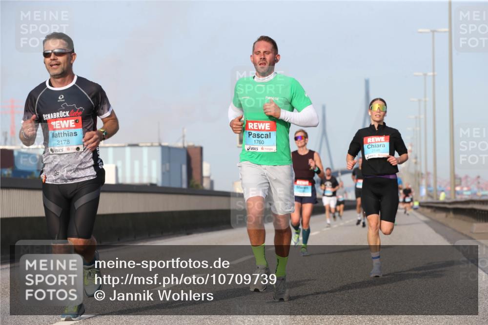 03.10.2026 - Köhlbrandbrückenlauf Jannik Wohlers http://msf.ph/oto/10709739 03.10.2026 09:42:40 Position 3 2178, 1760, 2148 meine-sportfotos.de