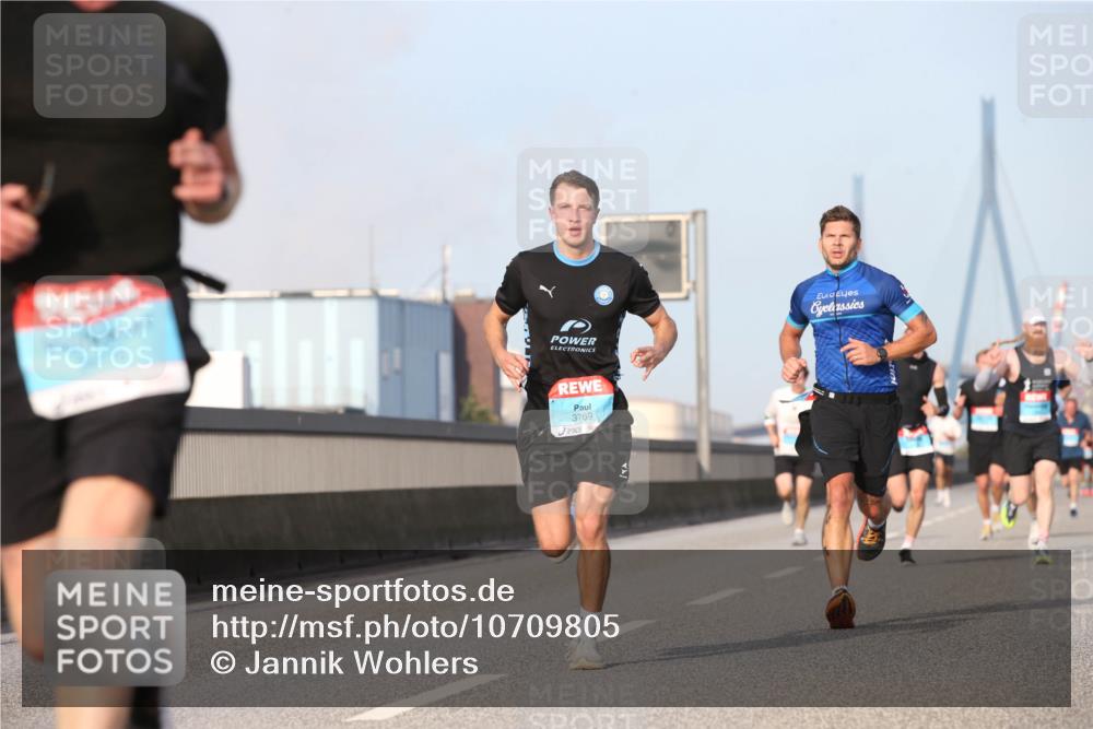 03.10.2026 - Köhlbrandbrückenlauf Jannik Wohlers http://msf.ph/oto/10709805 03.10.2026 09:43:00 Position 3 3769 meine-sportfotos.de