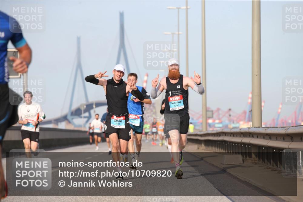 03.10.2026 - Köhlbrandbrückenlauf Jannik Wohlers http://msf.ph/oto/10709820 03.10.2026 09:43:02 Position 3 2126, 1828, 1392 meine-sportfotos.de