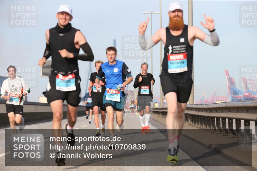 03.10.2026 - Köhlbrandbrückenlauf Jannik Wohlers http://msf.ph/oto/10709839 03.10.2026 09:43:06 Position 3 1828 meine-sportfotos.de