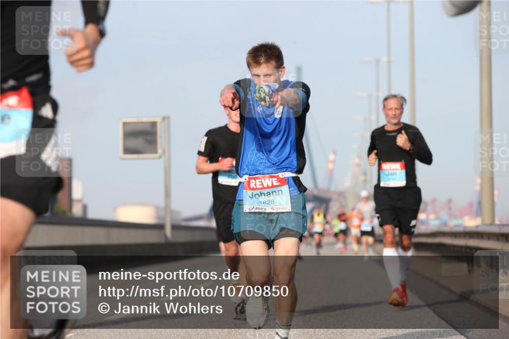 03.10.2026 - Köhlbrandbrückenlauf Jannik Wohlers http://msf.ph/oto/10709850 03.10.2026 09:43:07 Position 3 1828 meine-sportfotos.de