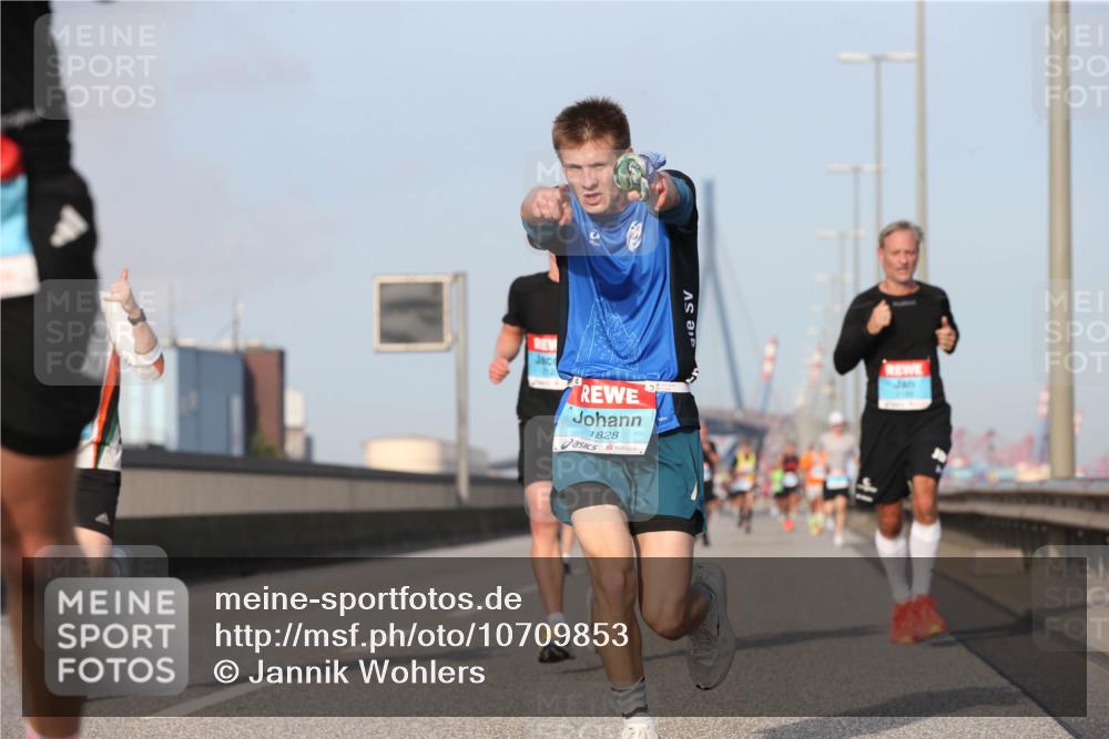 03.10.2026 - Köhlbrandbrückenlauf Jannik Wohlers http://msf.ph/oto/10709853 03.10.2026 09:43:07 Position 3 1828 meine-sportfotos.de