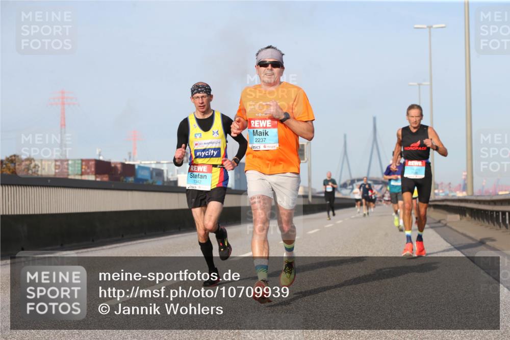 03.10.2026 - Köhlbrandbrückenlauf Jannik Wohlers http://msf.ph/oto/10709939 03.10.2026 09:43:26 Position 3 1342, 2237, 17, 04, 25, 1, 50, 25 meine-sportfotos.de
