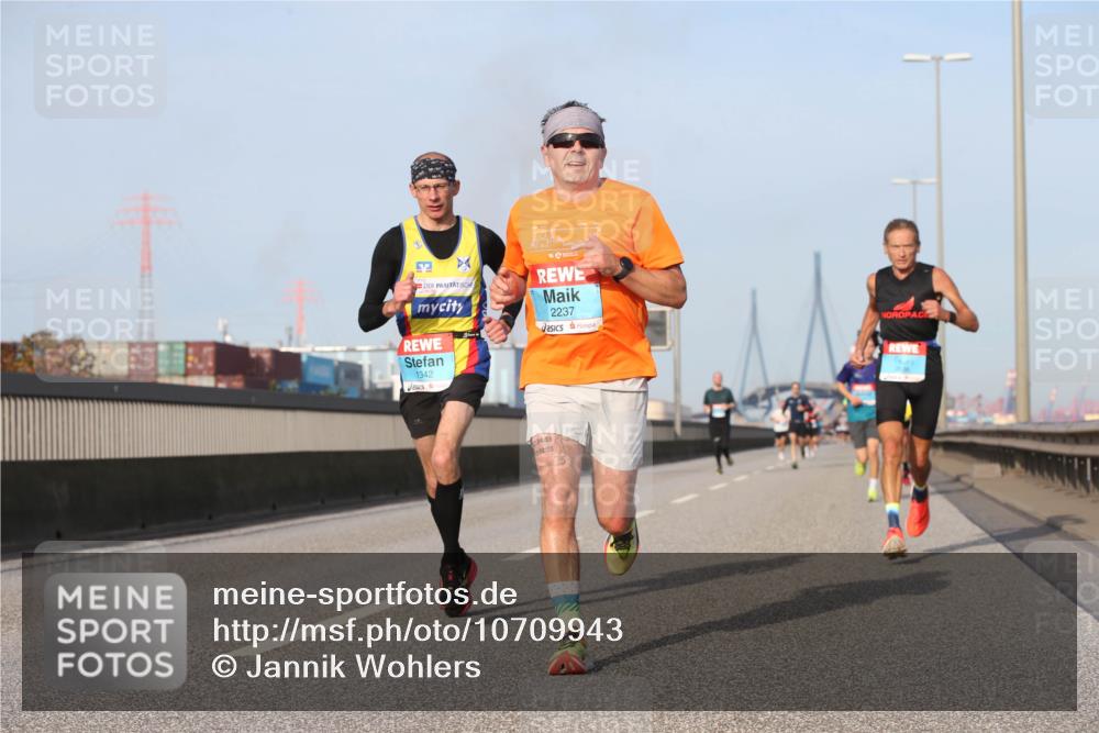 03.10.2026 - Köhlbrandbrückenlauf Jannik Wohlers http://msf.ph/oto/10709943 03.10.2026 09:43:26 Position 3 1342, 2237, 04, 25, 3, 50, 25 meine-sportfotos.de