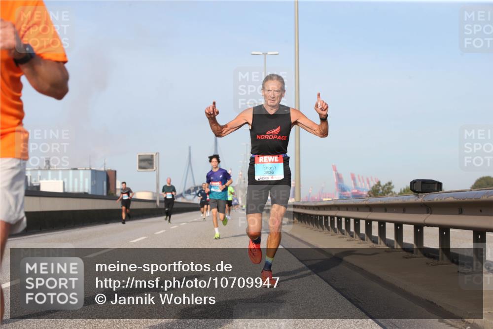03.10.2026 - Köhlbrandbrückenlauf Jannik Wohlers http://msf.ph/oto/10709947 03.10.2026 09:43:27 Position 3 3836 meine-sportfotos.de