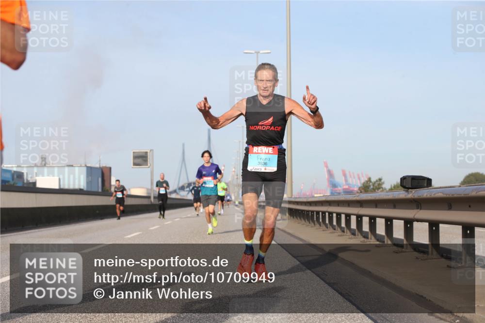 03.10.2026 - Köhlbrandbrückenlauf Jannik Wohlers http://msf.ph/oto/10709949 03.10.2026 09:43:27 Position 3 3836 meine-sportfotos.de