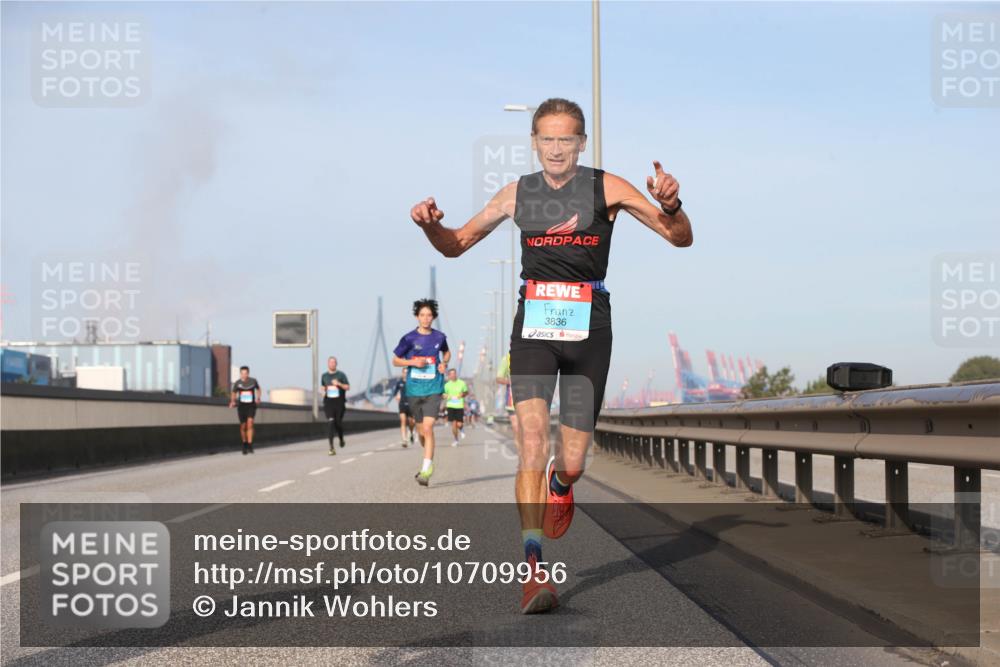 03.10.2026 - Köhlbrandbrückenlauf Jannik Wohlers http://msf.ph/oto/10709956 03.10.2026 09:43:27 Position 3 3836 meine-sportfotos.de