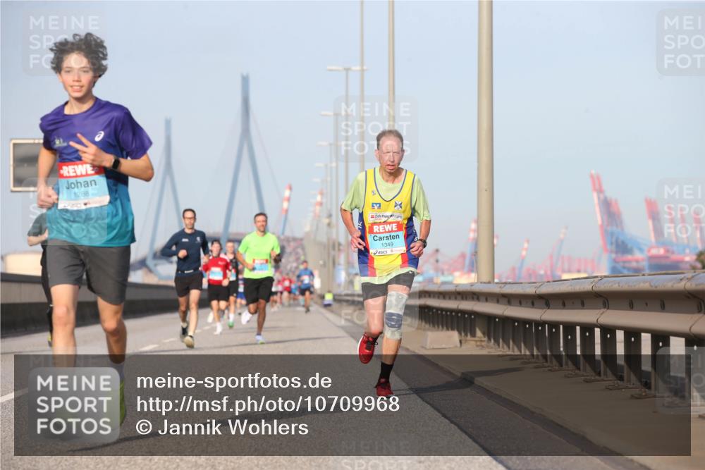03.10.2026 - Köhlbrandbrückenlauf Jannik Wohlers http://msf.ph/oto/10709968 03.10.2026 09:43:29 Position 3 1288, 1349 meine-sportfotos.de