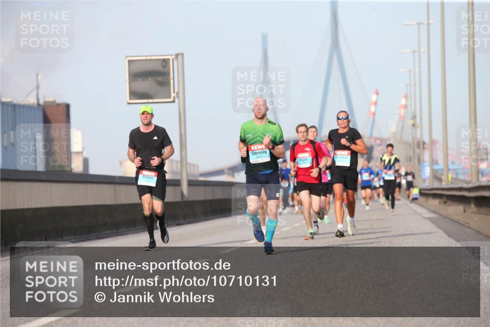03.10.2026 - Köhlbrandbrückenlauf Jannik Wohlers http://msf.ph/oto/10710131 03.10.2026 09:43:59 Position 3 3457 meine-sportfotos.de
