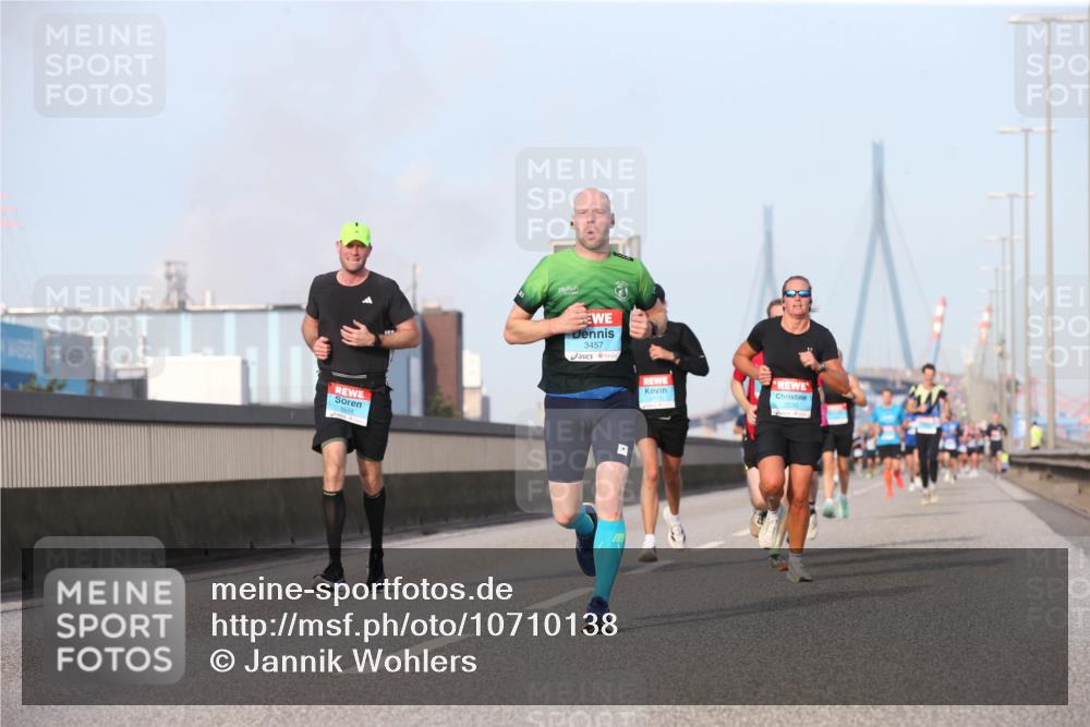 03.10.2026 - Köhlbrandbrückenlauf Jannik Wohlers http://msf.ph/oto/10710138 03.10.2026 09:44:02 Position 3 3457 meine-sportfotos.de