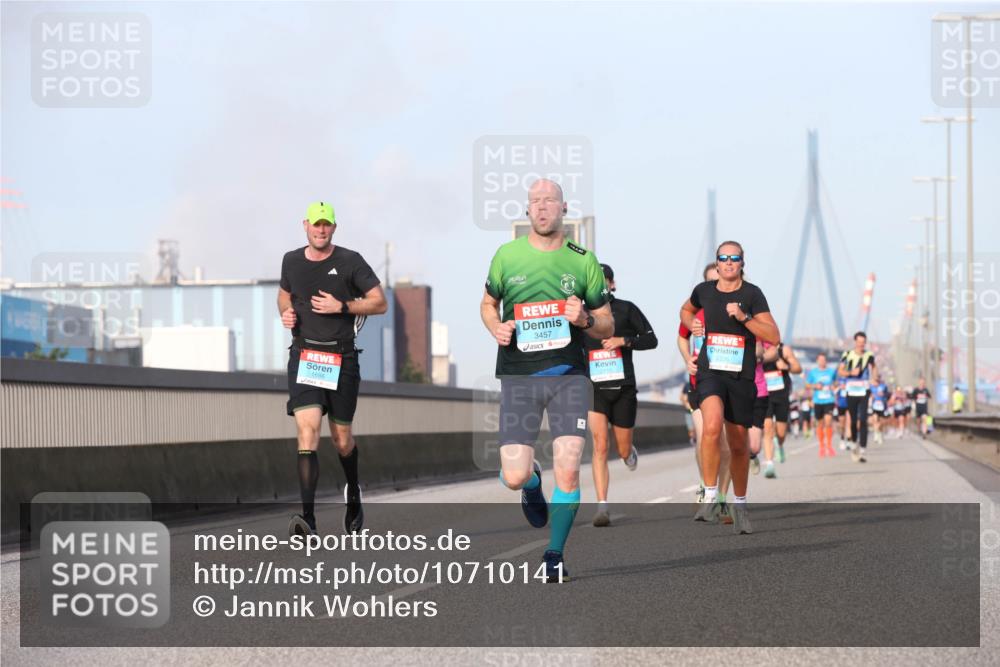 03.10.2026 - Köhlbrandbrückenlauf Jannik Wohlers http://msf.ph/oto/10710141 03.10.2026 09:44:02 Position 3 3457, 1688, 2235 meine-sportfotos.de