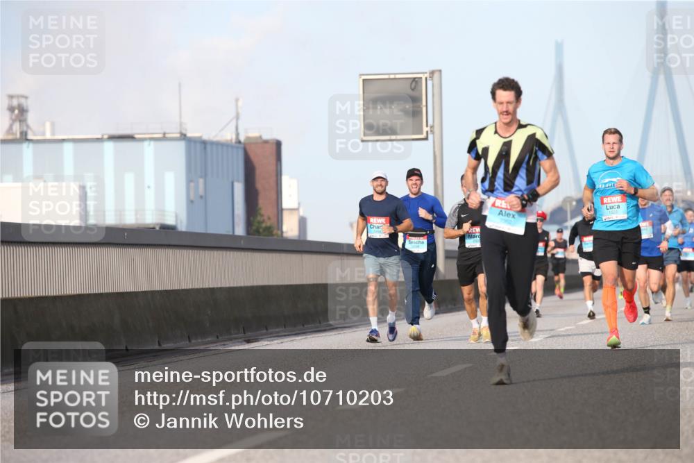 03.10.2026 - Köhlbrandbrückenlauf Jannik Wohlers http://msf.ph/oto/10710203 03.10.2026 09:44:12 Position 3 1522 meine-sportfotos.de
