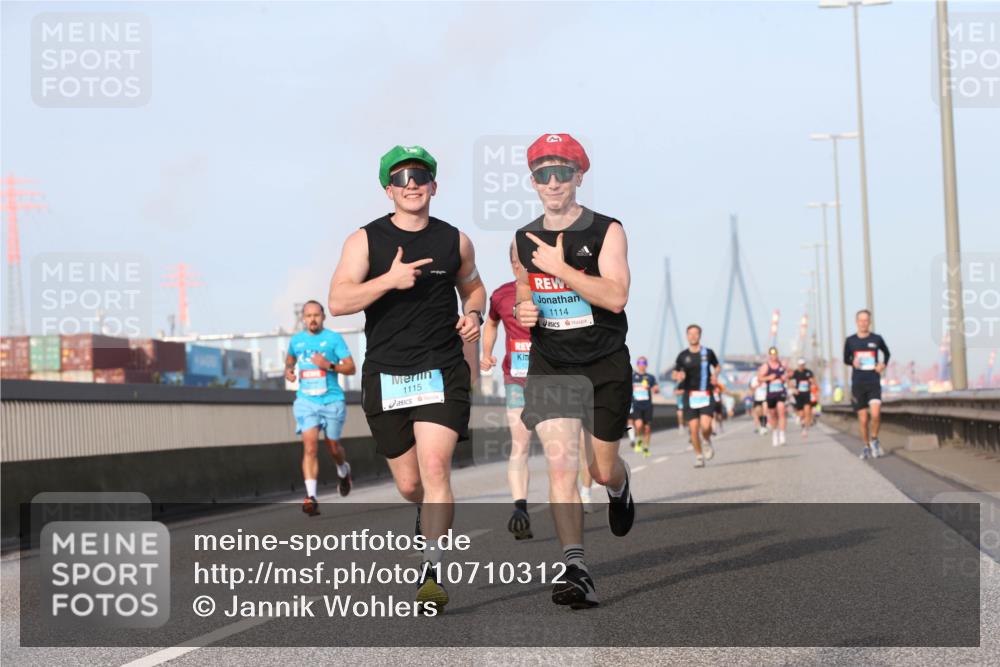 03.10.2026 - Köhlbrandbrückenlauf Jannik Wohlers http://msf.ph/oto/10710312 03.10.2026 09:44:25 Position 3 1115, 1114 meine-sportfotos.de