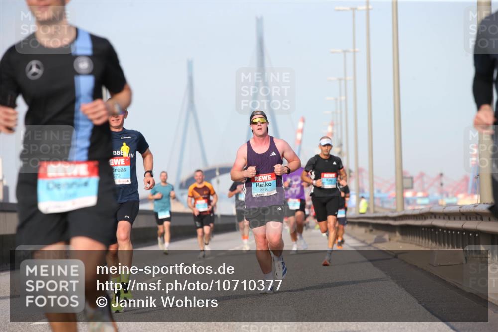03.10.2026 - Köhlbrandbrückenlauf Jannik Wohlers http://msf.ph/oto/10710377 03.10.2026 09:44:30 Position 3 672, 2216 meine-sportfotos.de