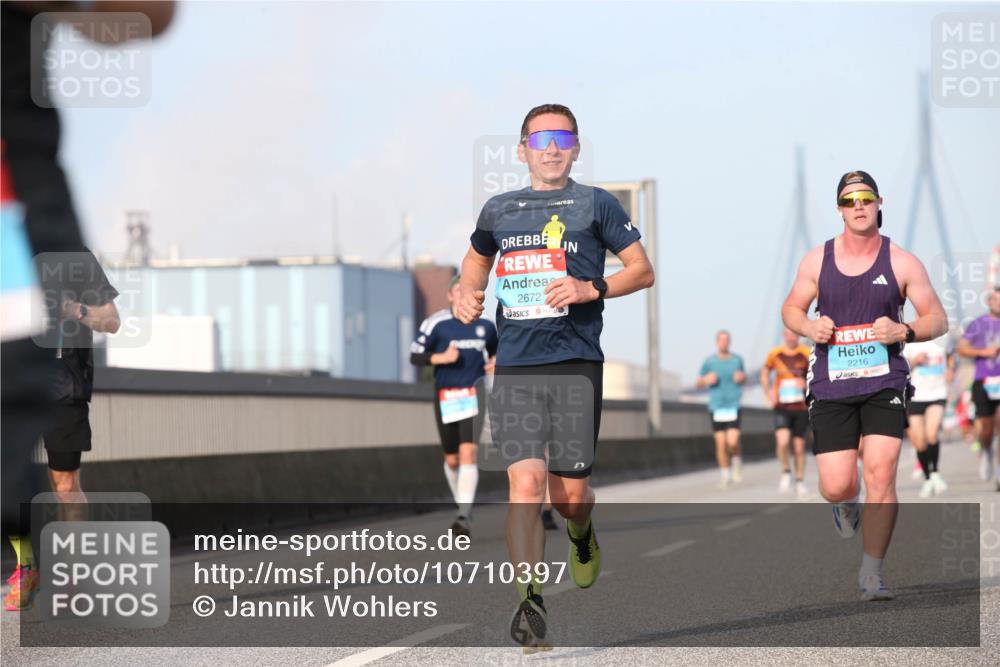 03.10.2026 - Köhlbrandbrückenlauf Jannik Wohlers http://msf.ph/oto/10710397 03.10.2026 09:44:32 Position 3 2672, 2216 meine-sportfotos.de