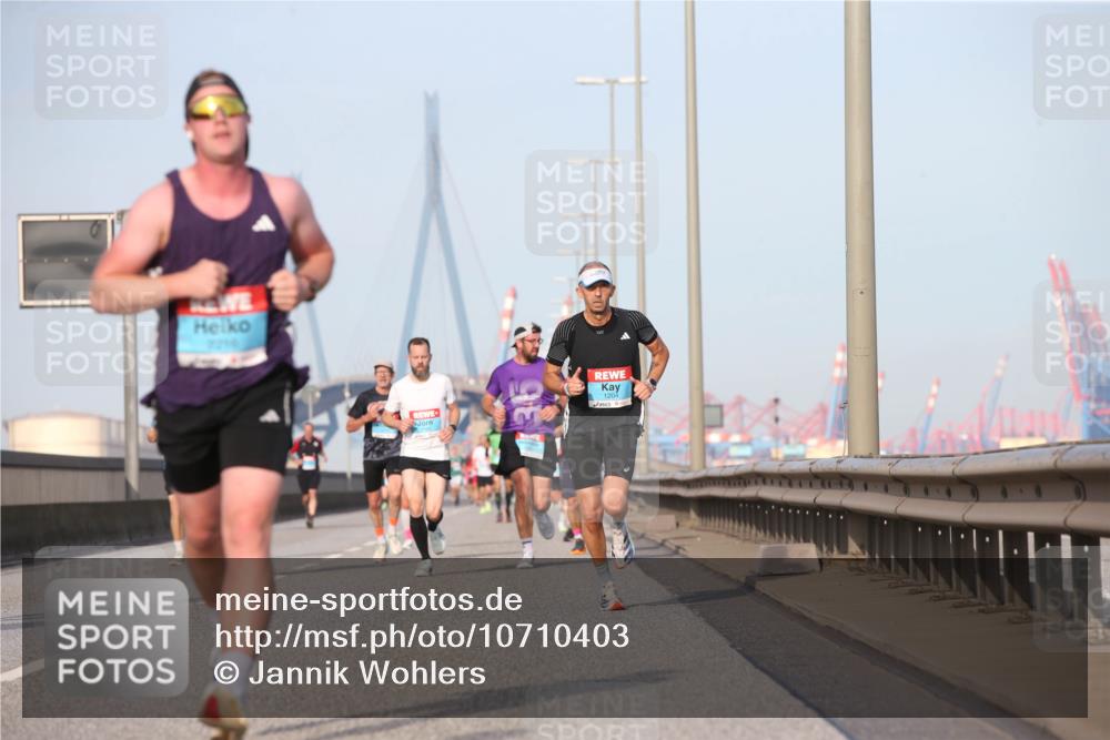 03.10.2026 - Köhlbrandbrückenlauf Jannik Wohlers http://msf.ph/oto/10710403 03.10.2026 09:44:33 Position 3 1204 meine-sportfotos.de