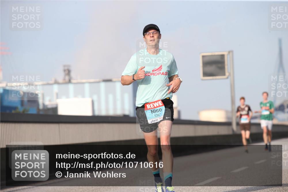 03.10.2026 - Köhlbrandbrückenlauf Jannik Wohlers http://msf.ph/oto/10710616 03.10.2026 09:45:03 Position 3 1397 meine-sportfotos.de