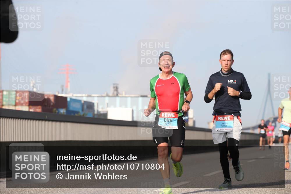 03.10.2026 - Köhlbrandbrückenlauf Jannik Wohlers http://msf.ph/oto/10710804 03.10.2026 09:45:17 Position 3 1479, 3798 meine-sportfotos.de