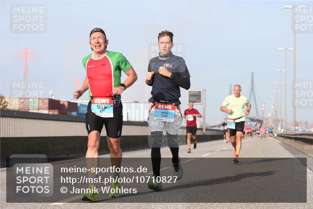 03.10.2026 - Köhlbrandbrückenlauf Jannik Wohlers http://msf.ph/oto/10710827 03.10.2026 09:45:18 Position 3 1479, 3798 meine-sportfotos.de