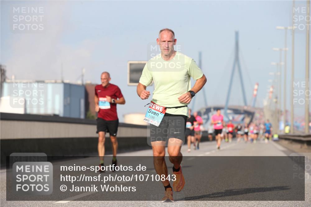 03.10.2026 - Köhlbrandbrückenlauf Jannik Wohlers http://msf.ph/oto/10710843 03.10.2026 09:45:19 Position 3 1196 meine-sportfotos.de