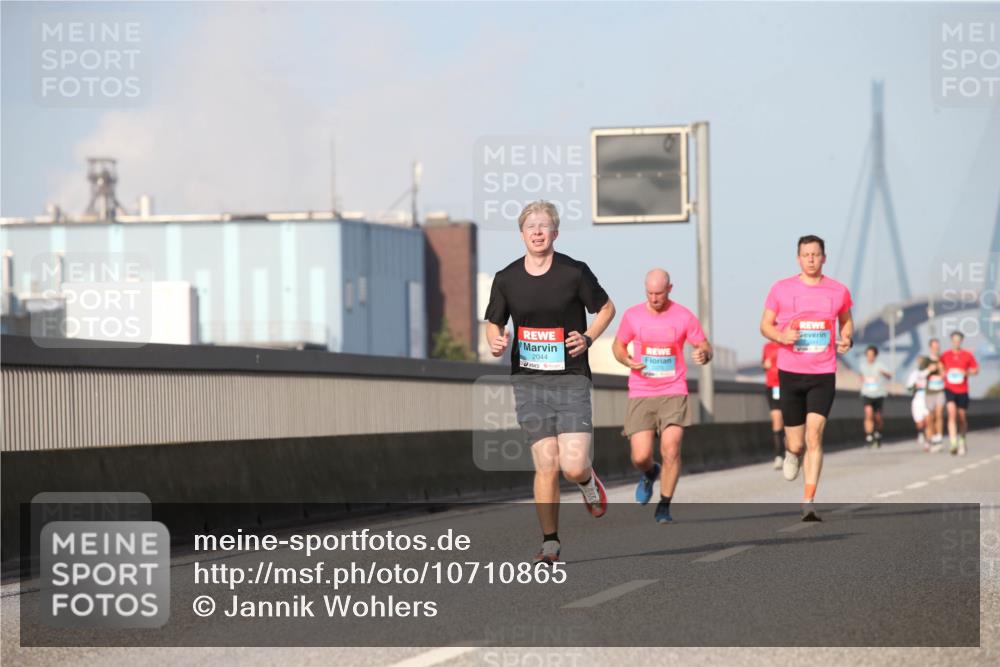 03.10.2026 - Köhlbrandbrückenlauf Jannik Wohlers http://msf.ph/oto/10710865 03.10.2026 09:45:27 Position 3 2044 meine-sportfotos.de