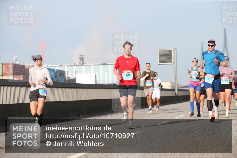 03.10.2026 - Köhlbrandbrückenlauf Jannik Wohlers http://msf.ph/oto/10710927 03.10.2026 09:45:44 Position 3 1234, 2670, 3770 meine-sportfotos.de
