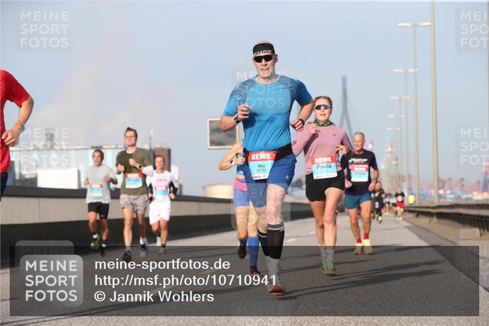 03.10.2026 - Köhlbrandbrückenlauf Jannik Wohlers http://msf.ph/oto/10710941 03.10.2026 09:45:46 Position 3 3770, 2211 meine-sportfotos.de