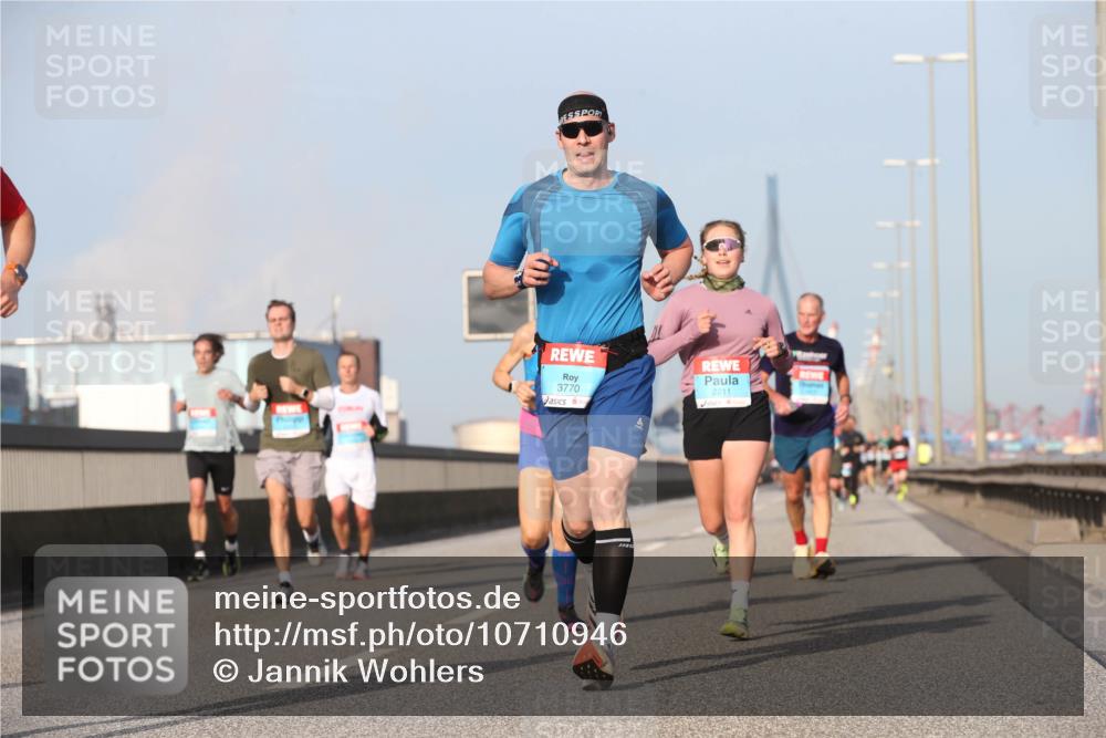 03.10.2026 - Köhlbrandbrückenlauf Jannik Wohlers http://msf.ph/oto/10710946 03.10.2026 09:45:46 Position 3 3770, 2211 meine-sportfotos.de