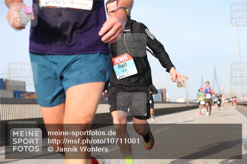 03.10.2026 - Köhlbrandbrückenlauf Jannik Wohlers http://msf.ph/oto/10711001 03.10.2026 09:45:52 Position 3 1320 meine-sportfotos.de