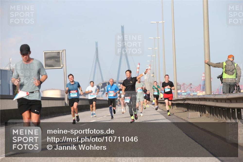 03.10.2026 - Köhlbrandbrückenlauf Jannik Wohlers http://msf.ph/oto/10711046 03.10.2026 09:45:57 Position 3 1371 meine-sportfotos.de