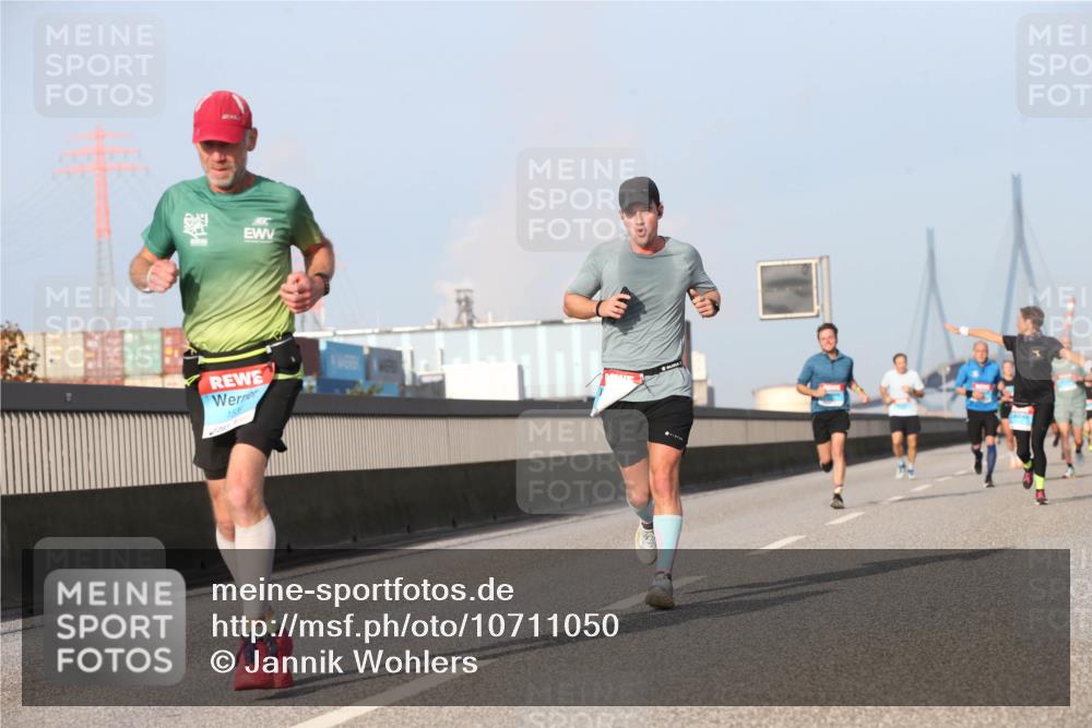 03.10.2026 - Köhlbrandbrückenlauf Jannik Wohlers http://msf.ph/oto/10711050 03.10.2026 09:45:58 Position 3 1508 meine-sportfotos.de