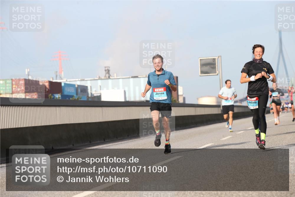 03.10.2026 - Köhlbrandbrückenlauf Jannik Wohlers http://msf.ph/oto/10711090 03.10.2026 09:46:01 Position 3 1371, 1102 meine-sportfotos.de
