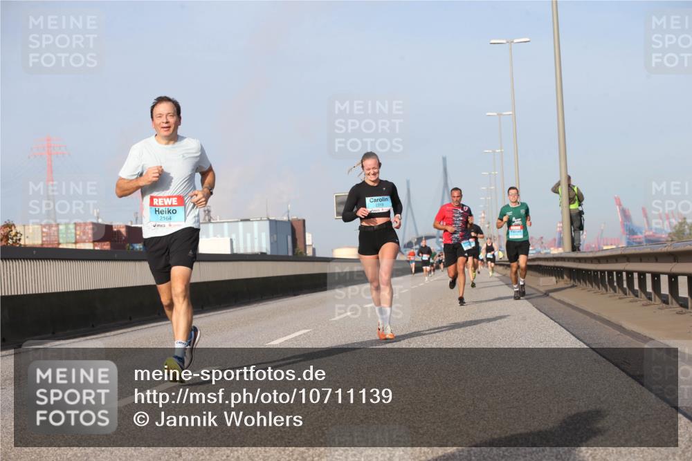 03.10.2026 - Köhlbrandbrückenlauf Jannik Wohlers http://msf.ph/oto/10711139 03.10.2026 09:46:08 Position 3 2164, 2319 meine-sportfotos.de
