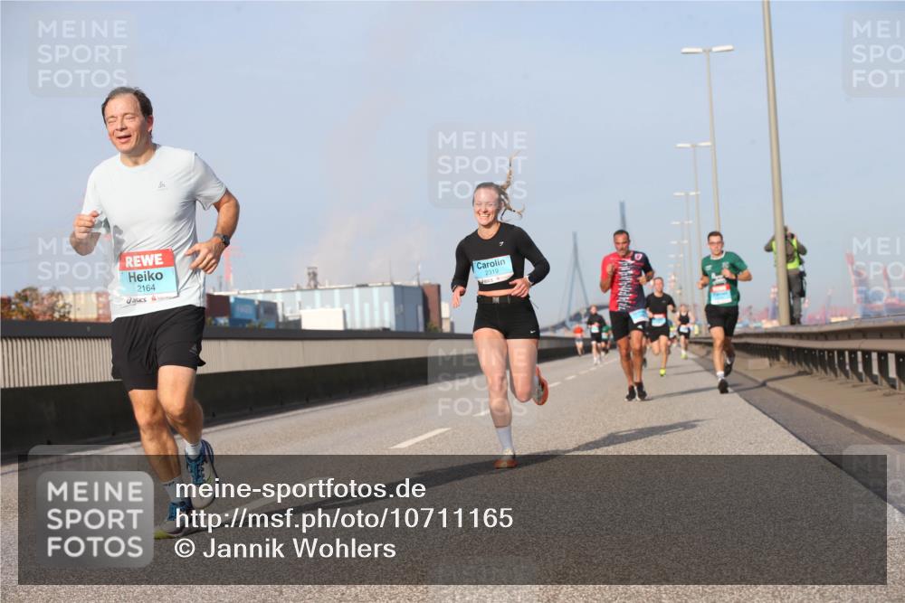 03.10.2026 - Köhlbrandbrückenlauf Jannik Wohlers http://msf.ph/oto/10711165 03.10.2026 09:46:09 Position 3 2164, 2319 meine-sportfotos.de