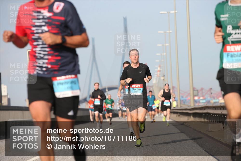 03.10.2026 - Köhlbrandbrückenlauf Jannik Wohlers http://msf.ph/oto/10711186 03.10.2026 09:46:12 Position 3 1, 2151 meine-sportfotos.de
