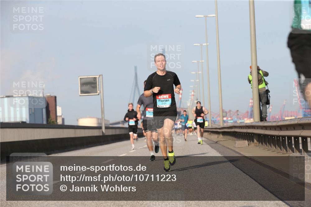 03.10.2026 - Köhlbrandbrückenlauf Jannik Wohlers http://msf.ph/oto/10711223 03.10.2026 09:46:13 Position 3 2151 meine-sportfotos.de